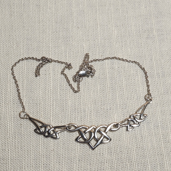 PCSL Peter StonevElegant Celtic Silver Necklace